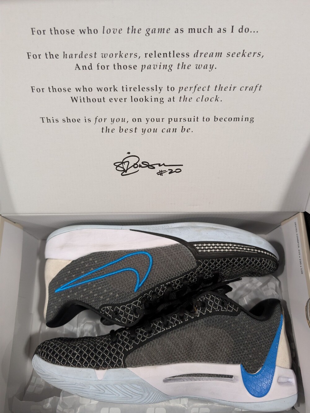 Nike Sabrina 1 'Family Bonds' Sz 10.5 Mens